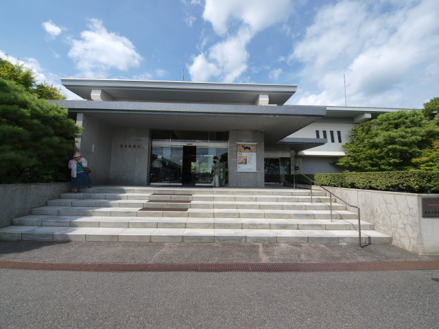 img0005.jpg