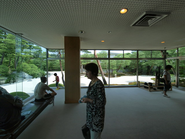 img0032.jpg