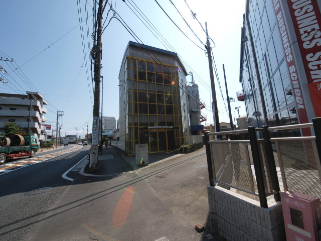 img0011.jpg